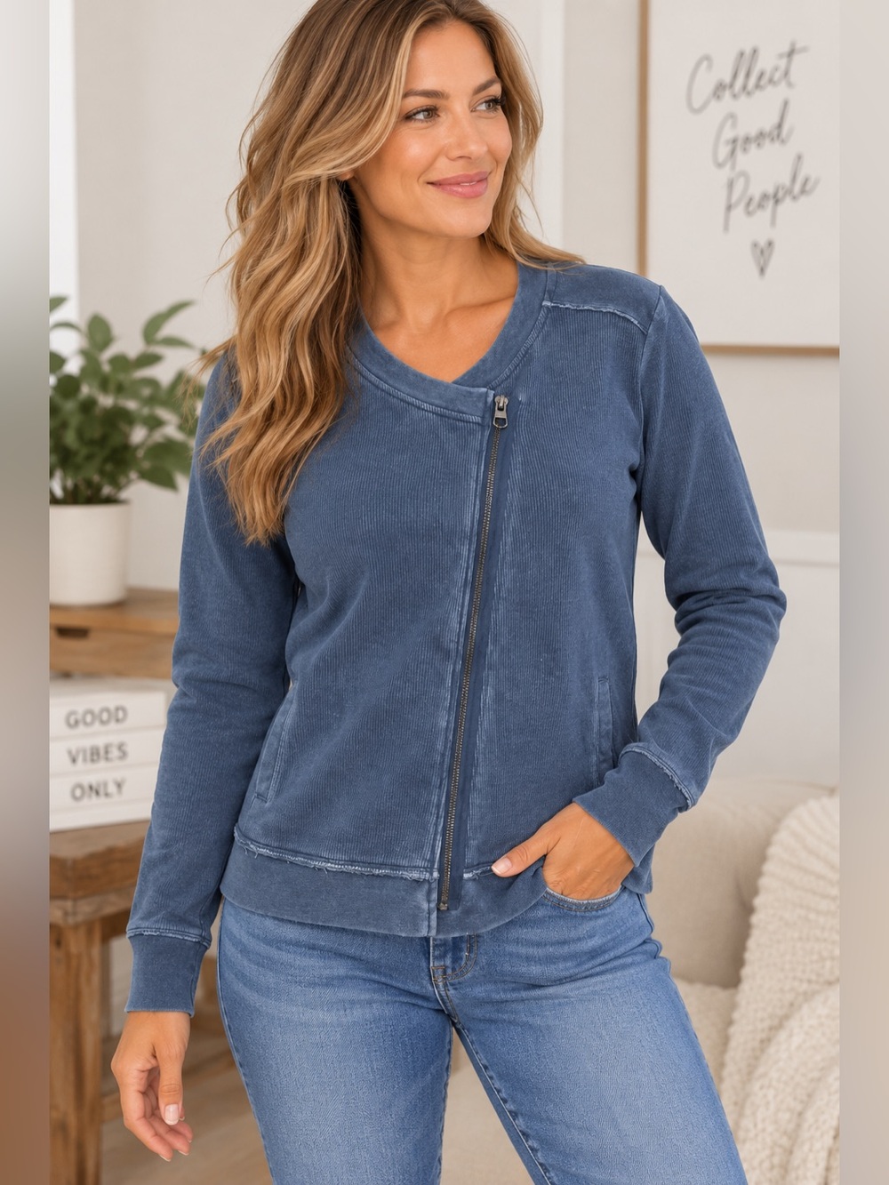 Calvin Klein Performance Women’s Blue Mineral Wash Asymmetrical ZipJacket Size M